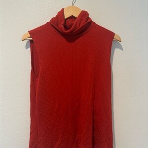 Banana Republic Factory Sleeveless Turtleneck Sweater in Rich Red